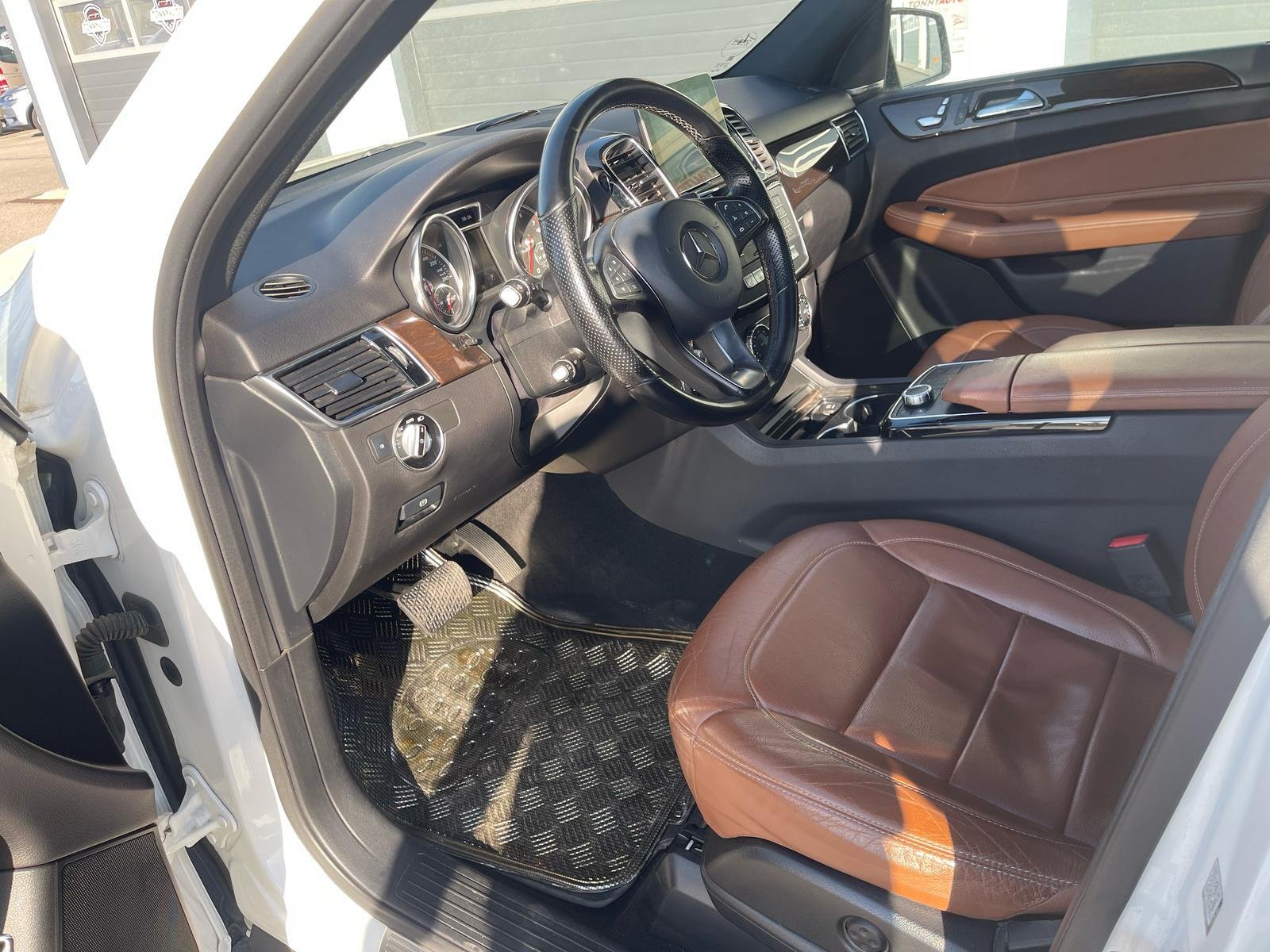 Mercedes-Benz GLE 400 AMG Line – 4-Matic