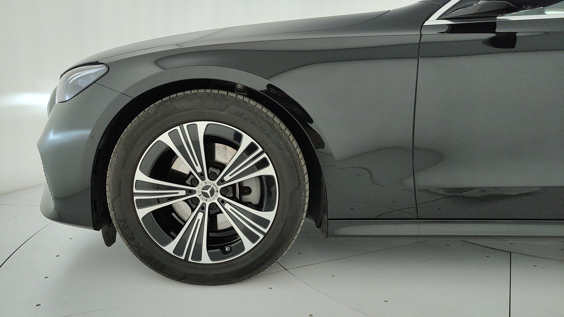 Mercedes-Benz E 220d