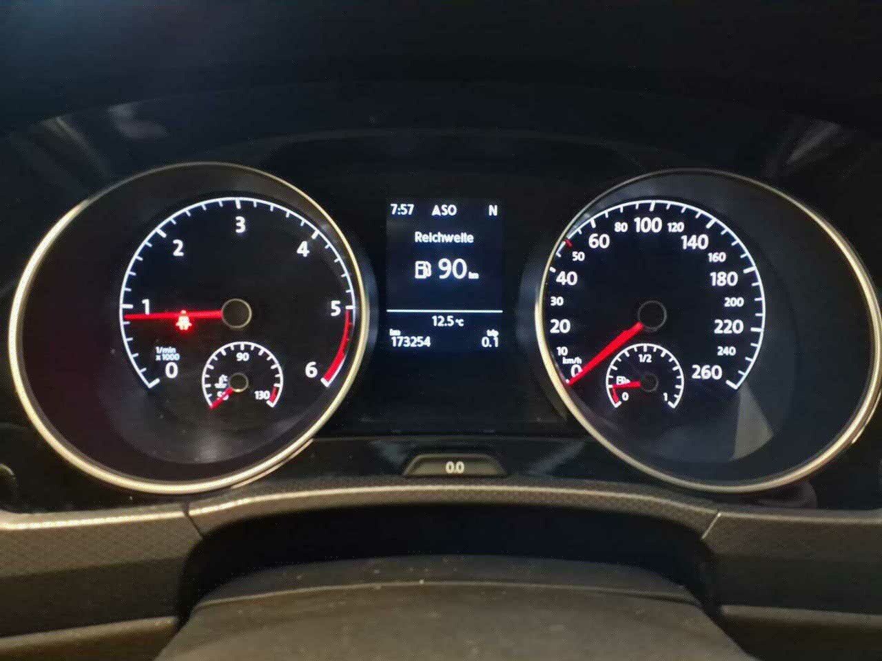 Volkswagen Touran 2.0 TDI Comfortline