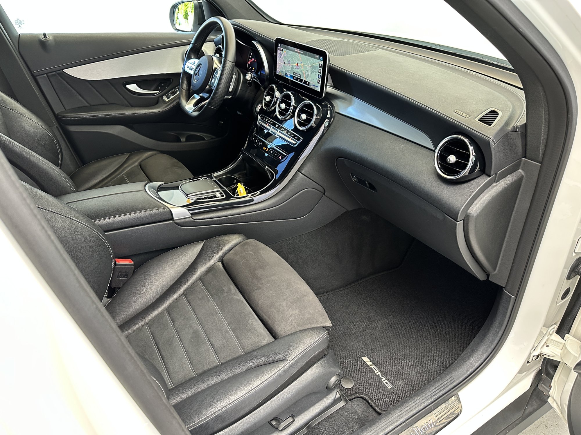 Mercedes-Benz GLC 300de AMG Line – 4-Matic