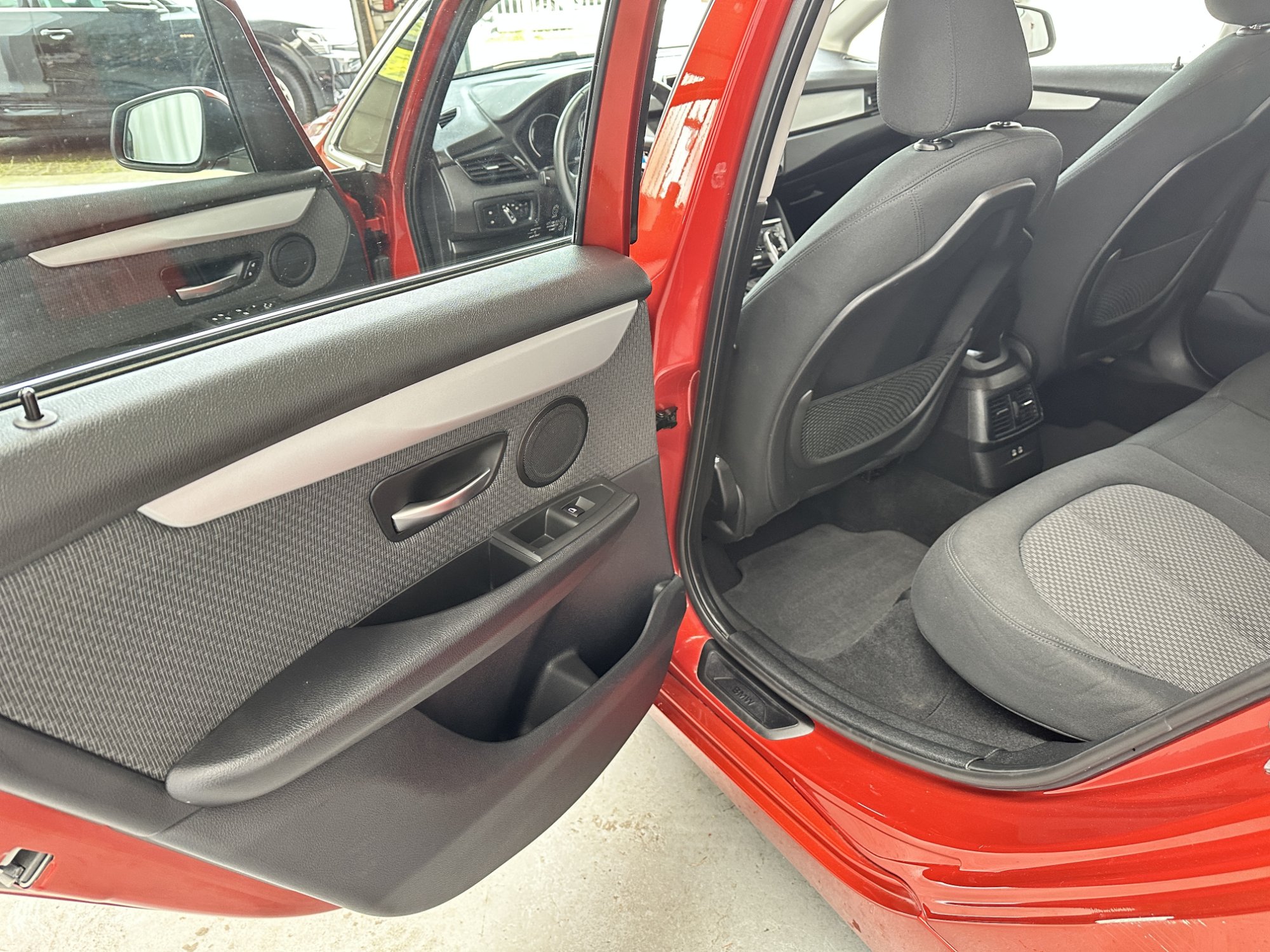 BMW 2 Series Active Tourer 216d Business