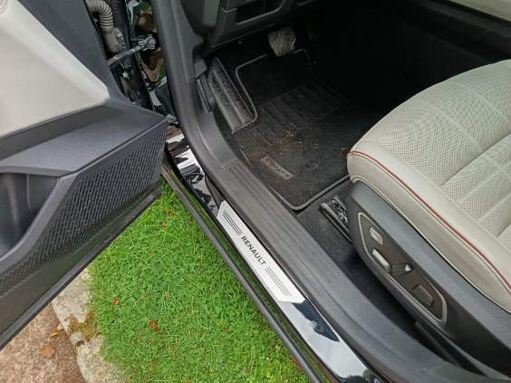 RENAULT Espace E-tech Hybrid 200 Iconic