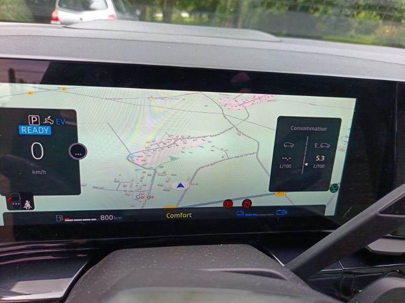 RENAULT Espace E-tech Hybrid 200 Iconic