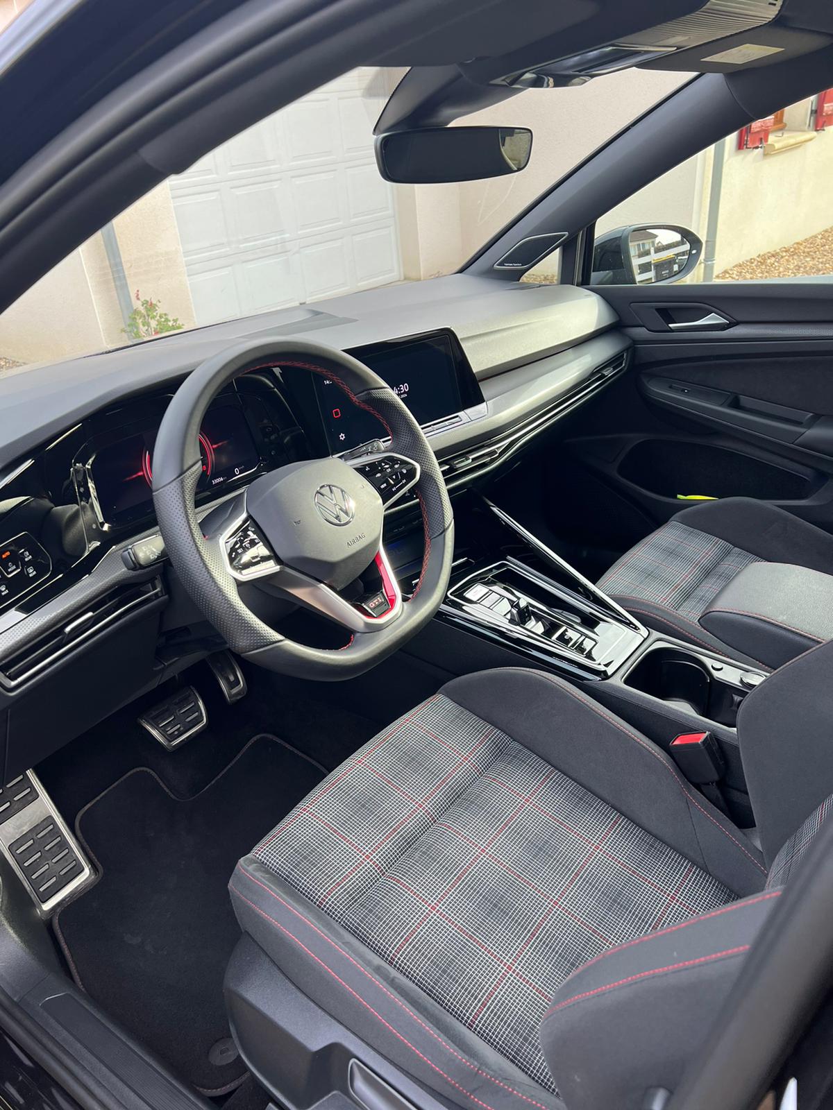 Golf 8 245ch DSG7 GTI