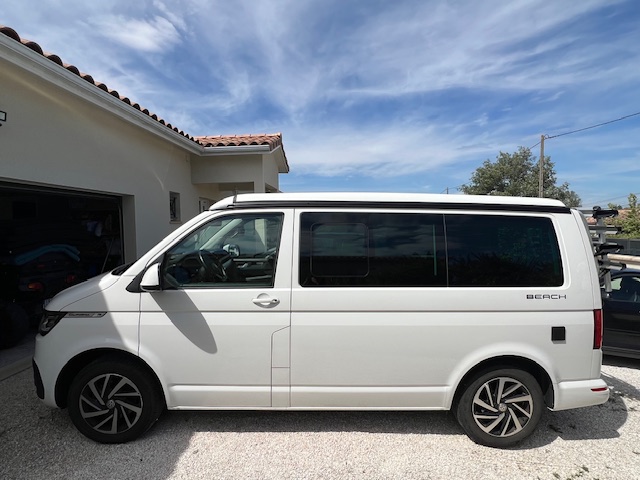 VOLKSWAGEN T6.1 California Beach Tour 150DSG 7places