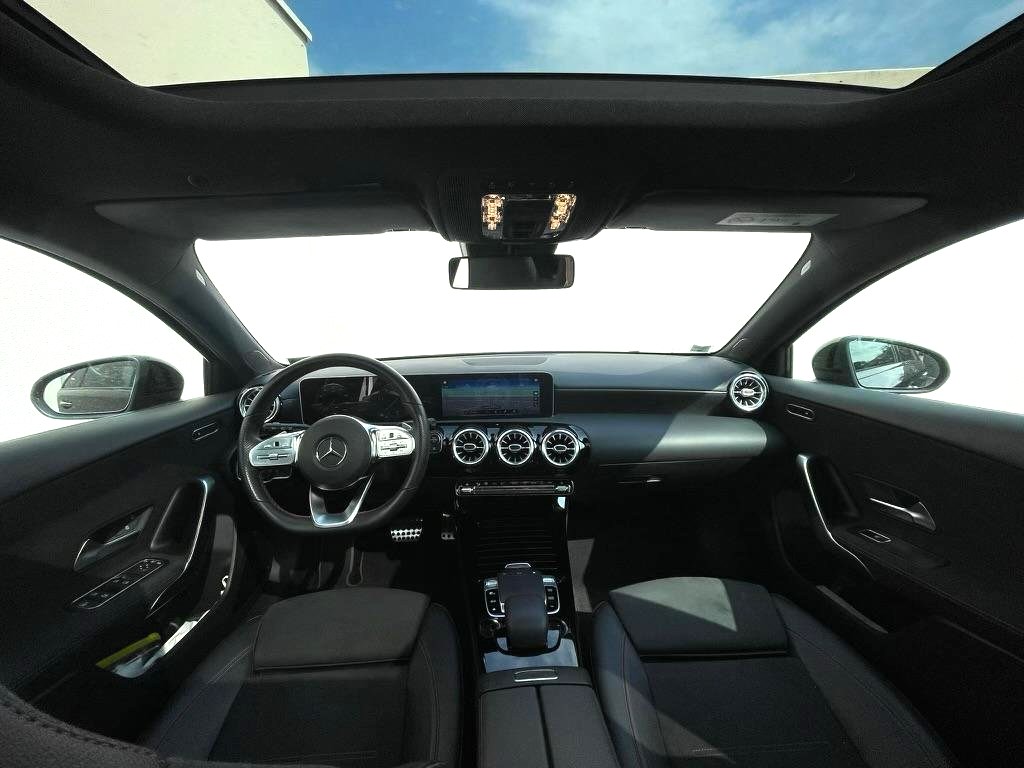 Mercedes-Benz Classe A 200 D Amg Ligne – Toit paro – Pack Premium