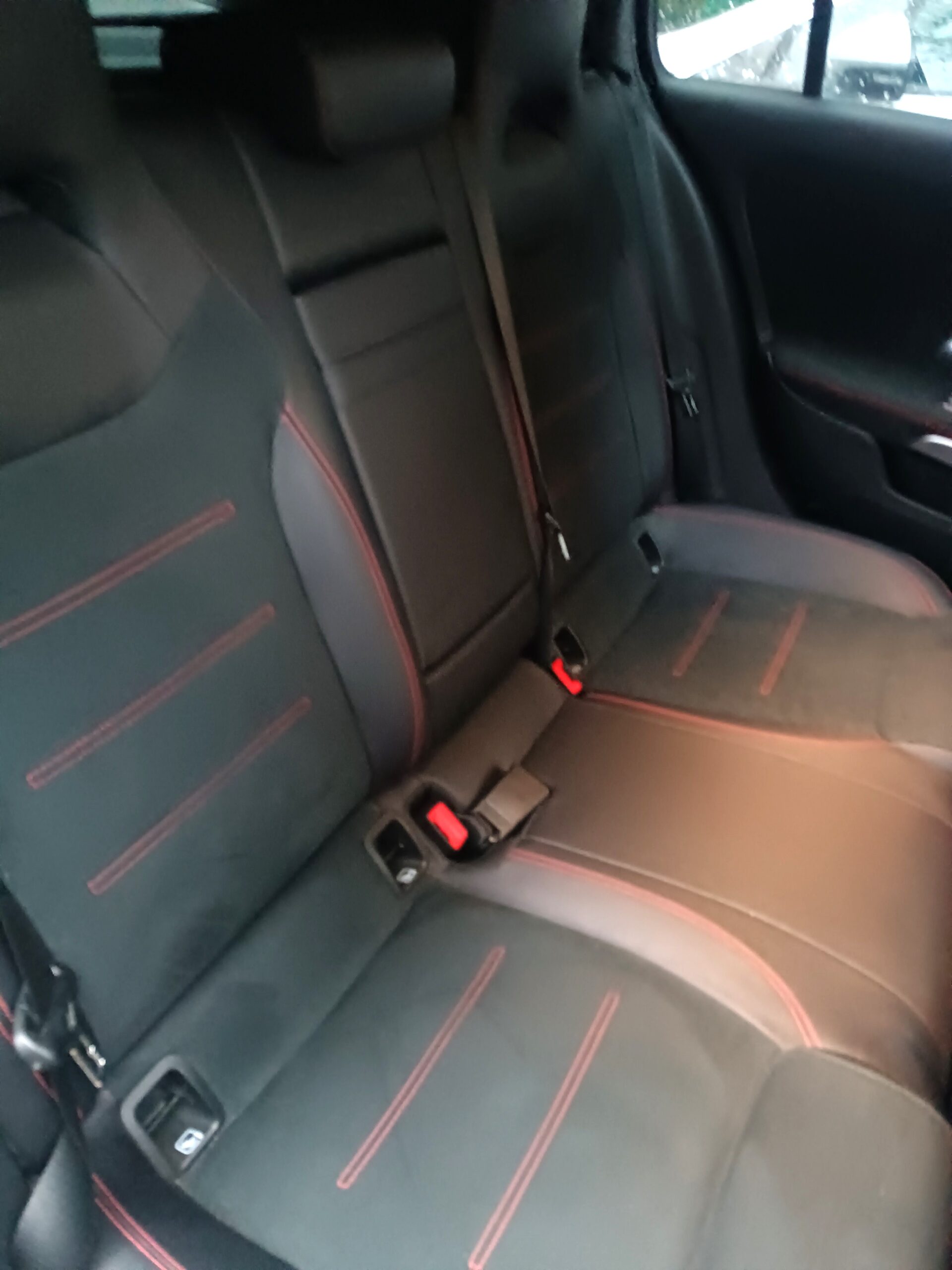 Mercedes-Benz Classe A 200 D Amg Ligne – Toit paro – Pack Premium